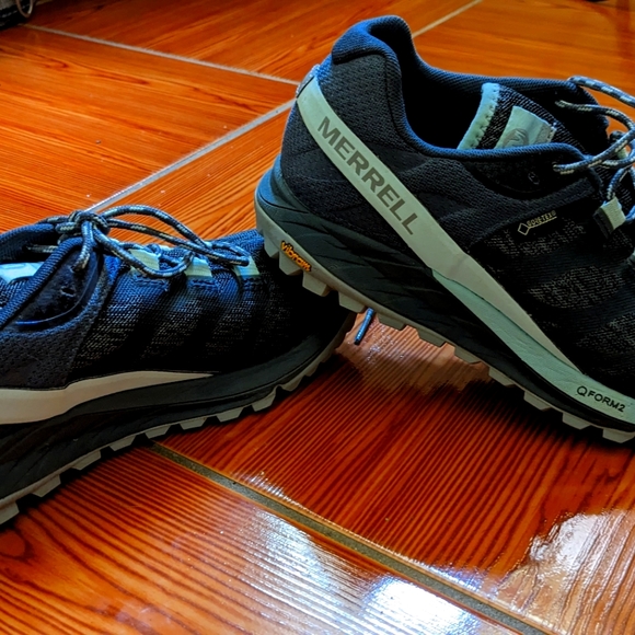 Merrell Antora 2 Trail Runners! - Picture 4 of 5